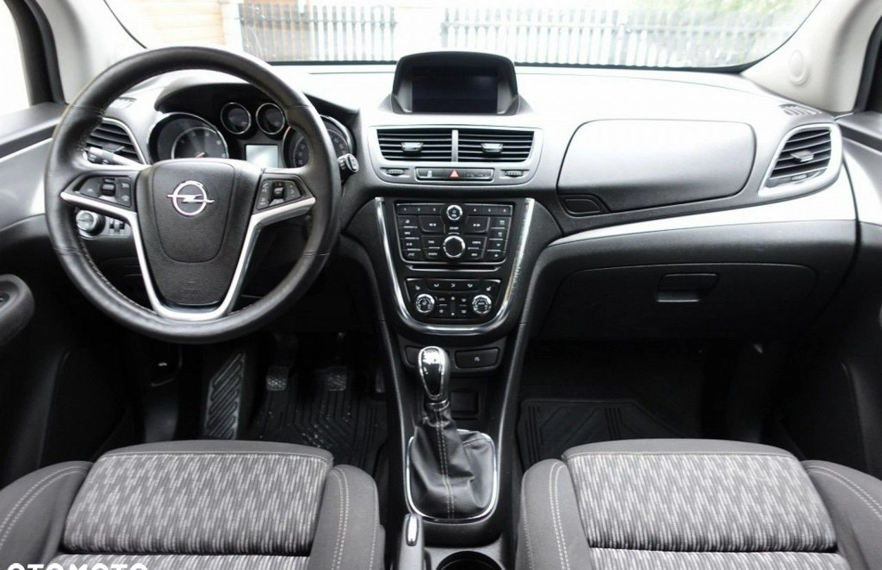 Opel Mokka cena 40900 przebieg: 201000, rok produkcji 2015 z Dziwnów małe 211